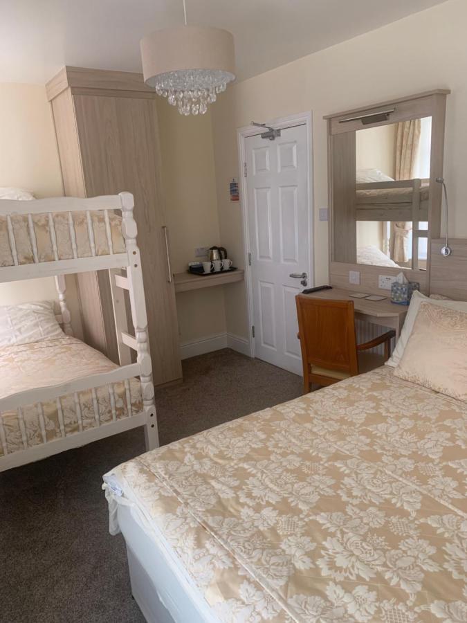 The Stafford Bed & Breakfast Blackpool Exterior foto