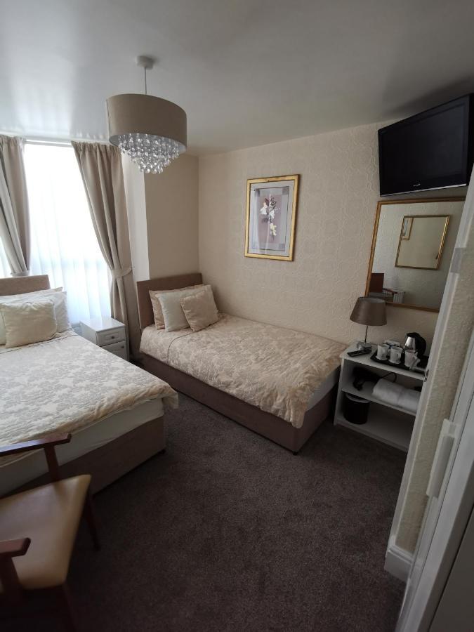 The Stafford Bed & Breakfast Blackpool Exterior foto